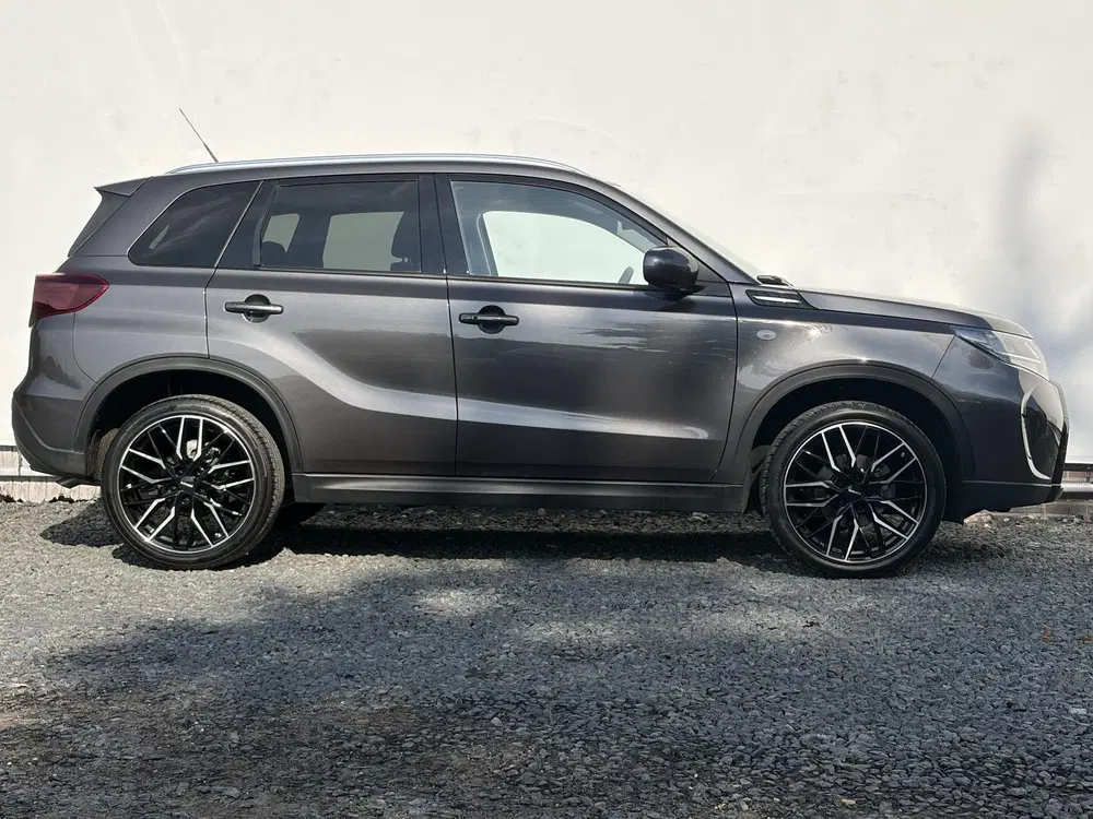 Suzuki Vitara 1.5 Hybrid Select Automaat uit 2024, foto 12