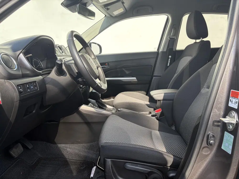 Suzuki Vitara 1.5 Hybrid Select Automaat uit 2024, foto 14
