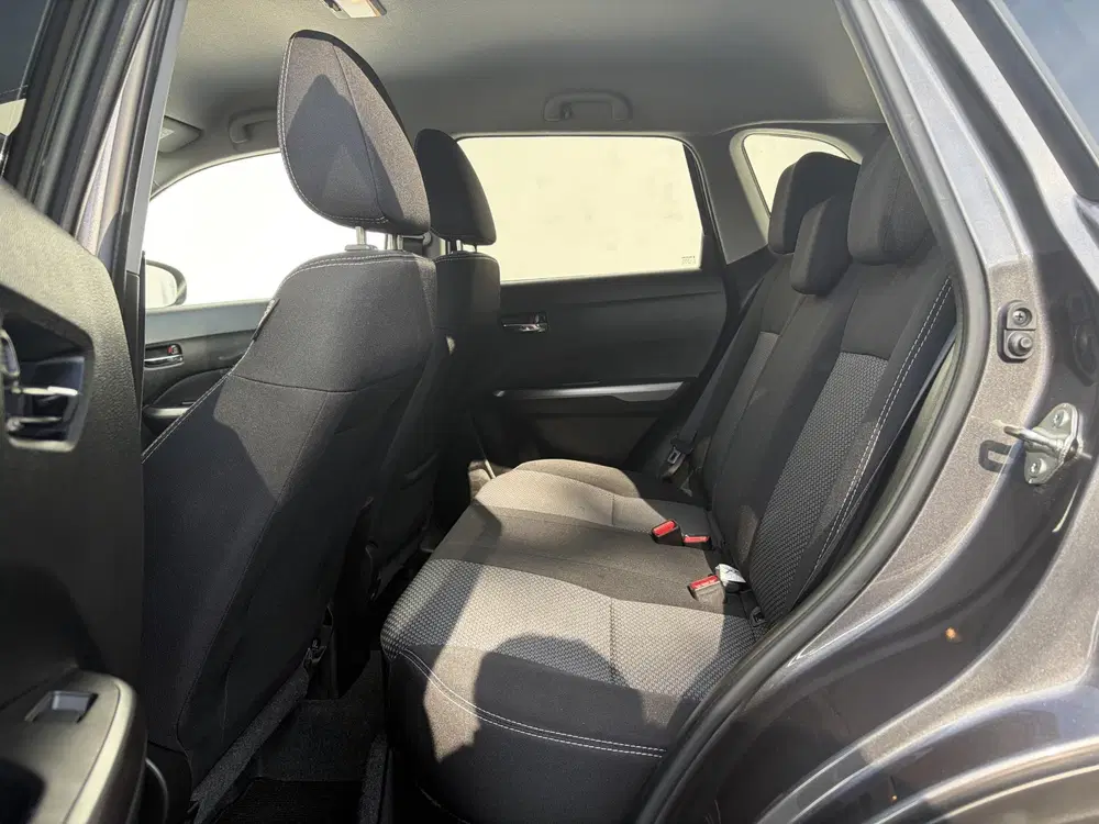 Suzuki Vitara 1.5 Hybrid Select Automaat uit 2024, foto 6