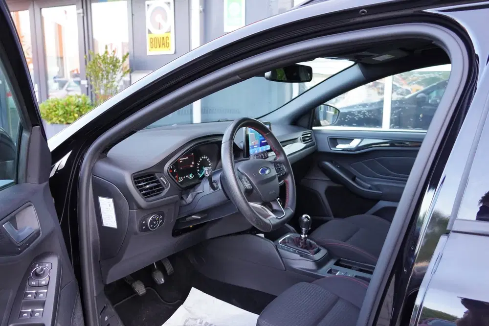 Ford Focus 1.0 EcoBoost ST Line NAP Clima uit 2021, foto 10