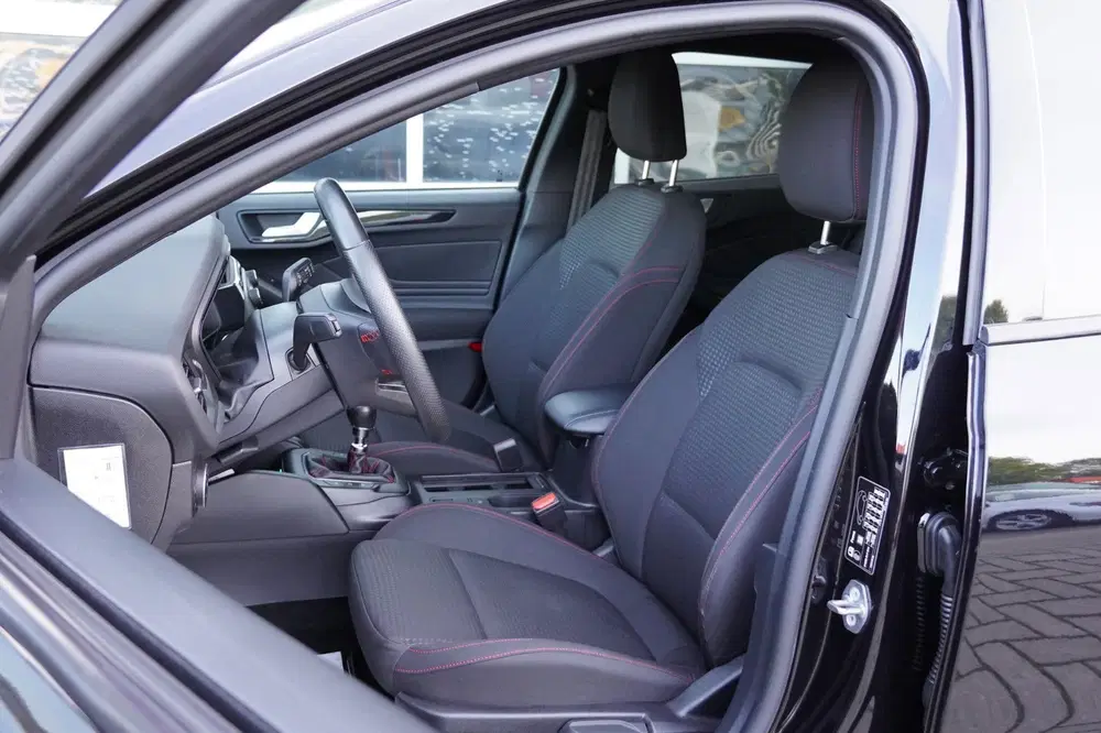 Ford Focus 1.0 EcoBoost ST Line NAP Clima uit 2021, foto 11