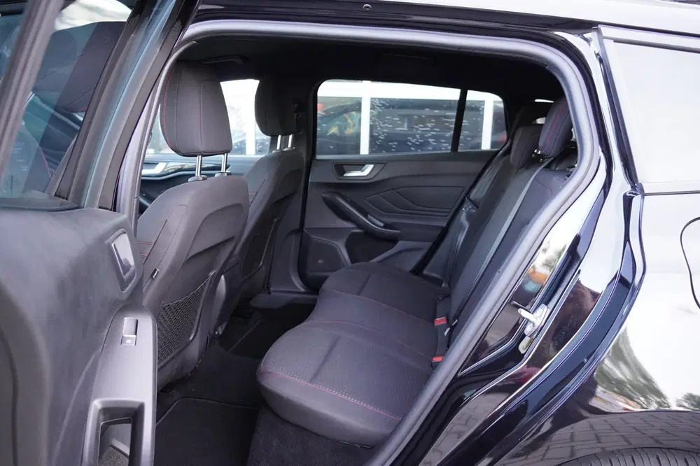 Ford Focus 1.0 EcoBoost ST Line NAP Clima uit 2021, foto 13