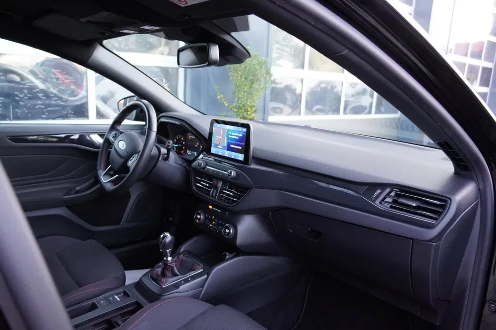 Ford Focus 1.0 EcoBoost ST Line NAP Clima uit 2021, foto 15