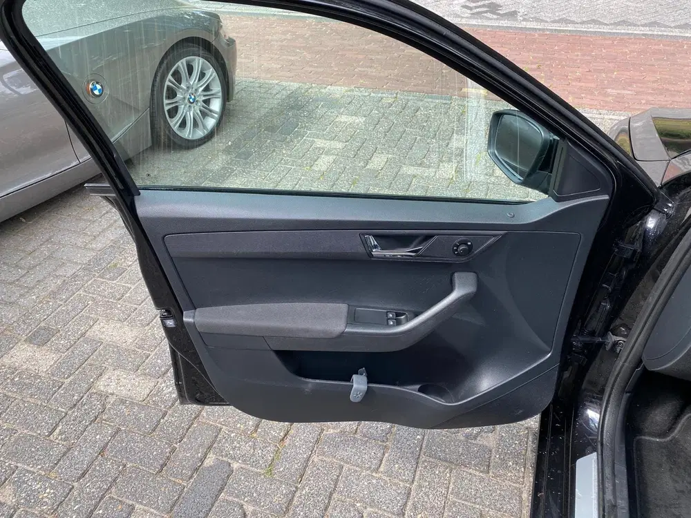 Skoda Fabia 1.0 TSI Business Edition (bj 2021) uit 2021, foto 8
