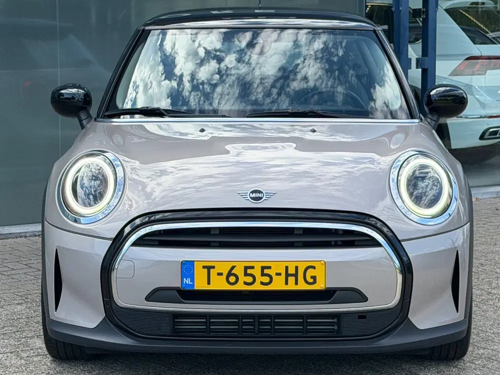 Mini Cooper 1.5 Cooper Camden Edition uit 2023, foto 4