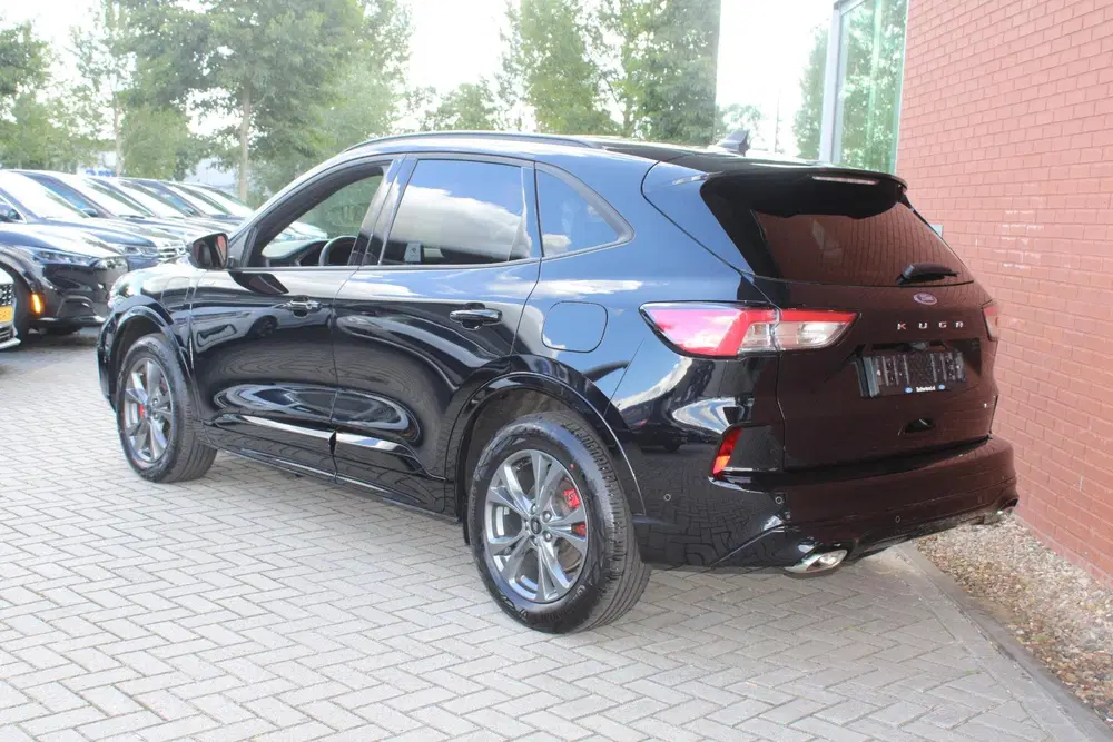 Ford Kuga 2.5 PHEV ST-Line X uit 2023, foto 3