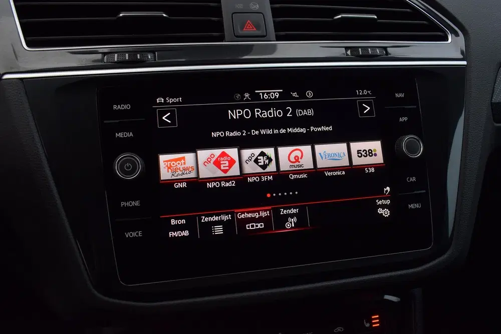 Volkswagen Tiguan 2.0 TDI 200pk DSG 4-Motion R-line uit 2021, foto 14