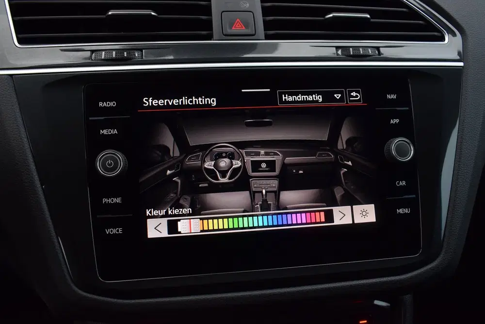 Volkswagen Tiguan 2.0 TDI 200pk DSG 4-Motion R-line uit 2021, foto 15