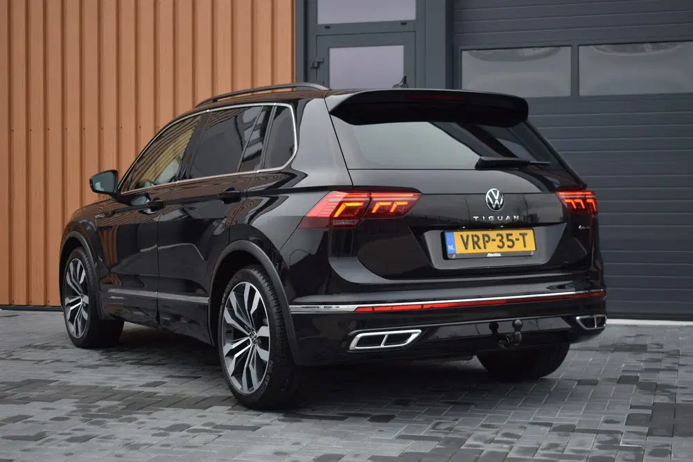 Volkswagen Tiguan 2.0 TDI 200pk DSG 4-Motion R-line uit 2021, foto 3