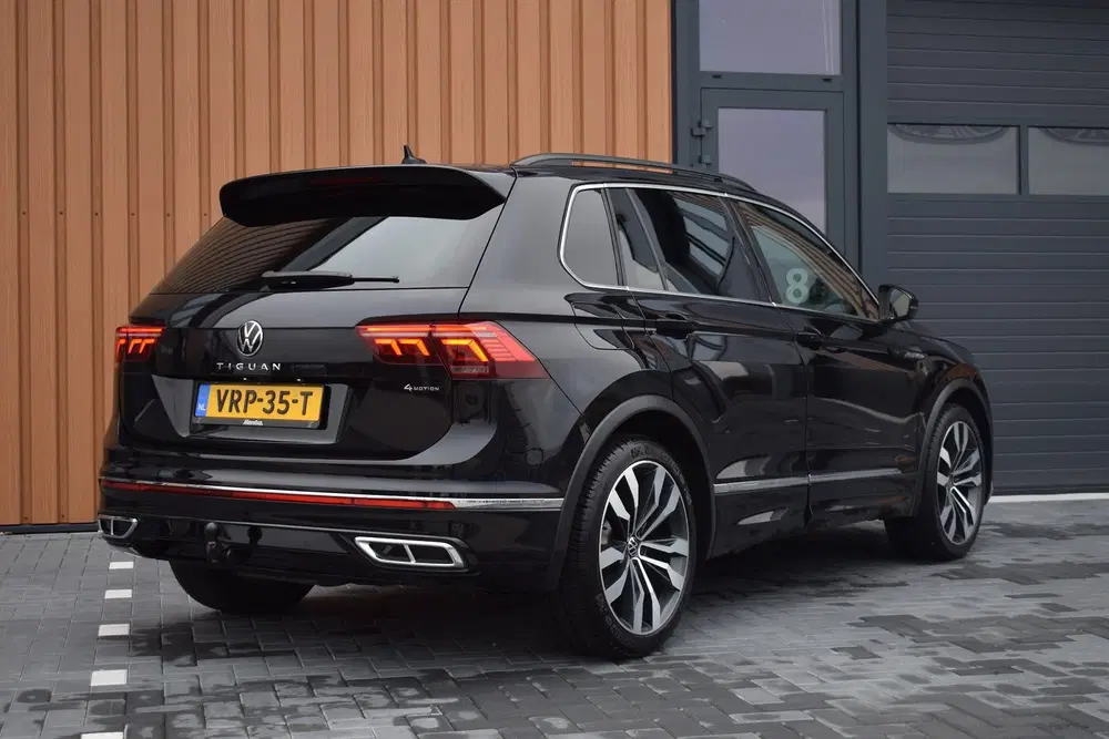 Volkswagen Tiguan 2.0 TDI 200pk DSG 4-Motion R-line uit 2021, foto 4