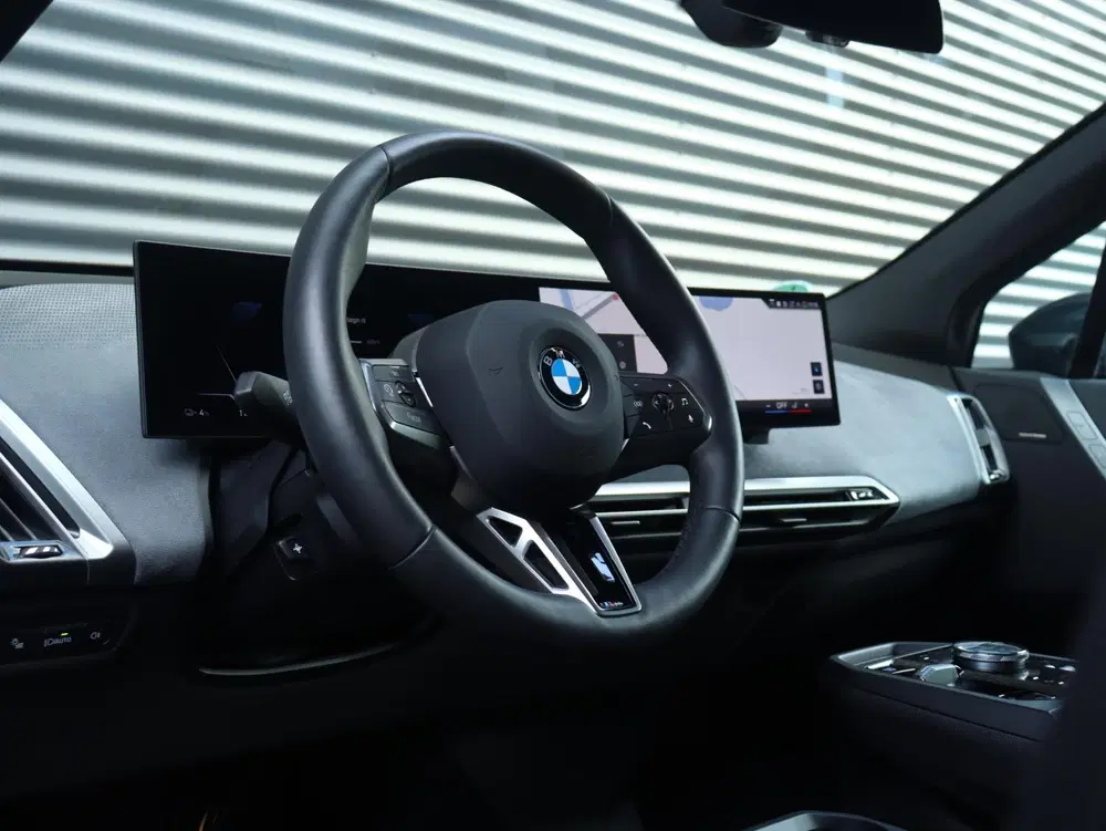 BMW iX xDrive45 uit 2025, foto 15