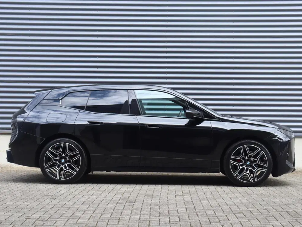BMW iX xDrive45 uit 2025, foto 5