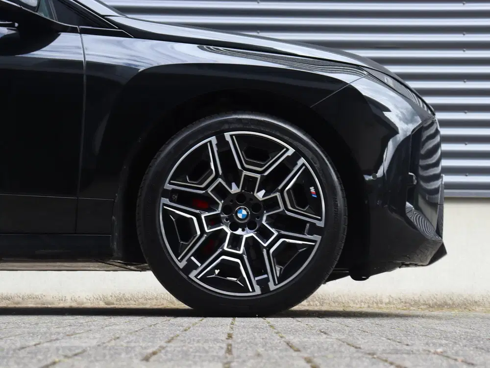 BMW iX xDrive45 uit 2025, foto 6