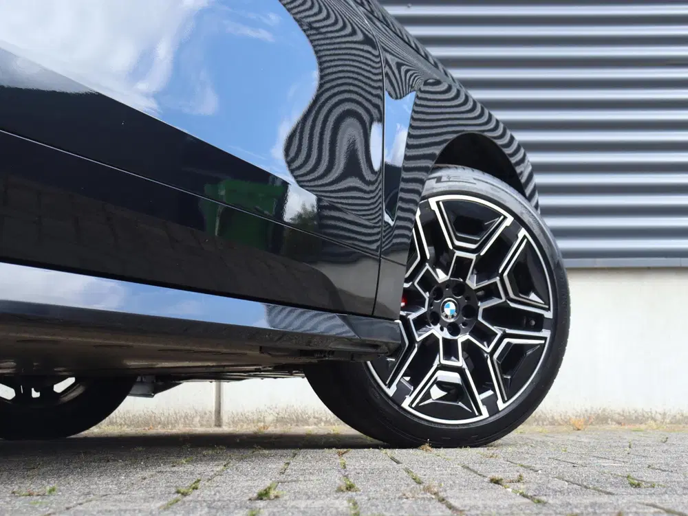 BMW iX xDrive45 uit 2025, foto 7