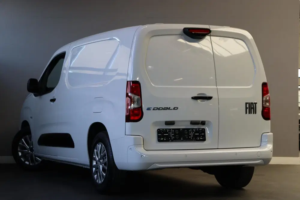 Fiat Doblo E-Doblò 136 L2 50 kWh uit 2026, foto 6