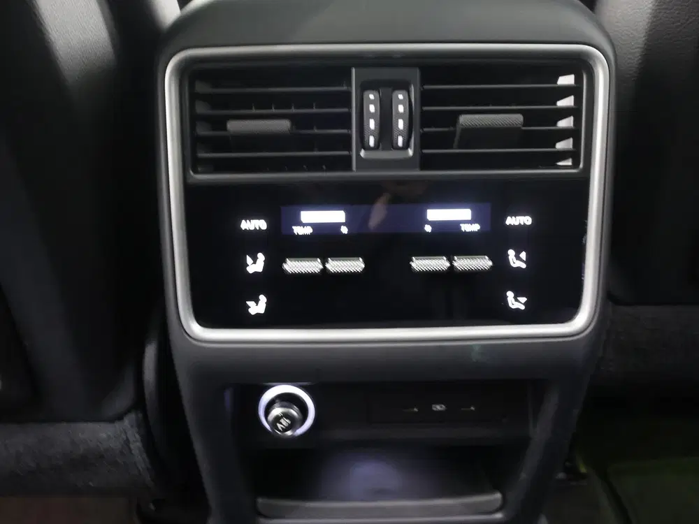 Porsche Cayenne 3.0 E-Hybrid uit 2023, foto 10