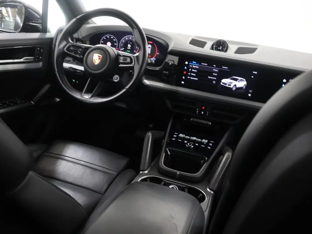 Porsche Cayenne 3.0 E-Hybrid uit 2023, foto 9