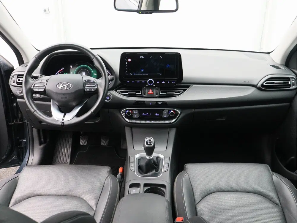Hyundai i30 1.5 T-GDi MHEV Premium uit 2022, foto 2