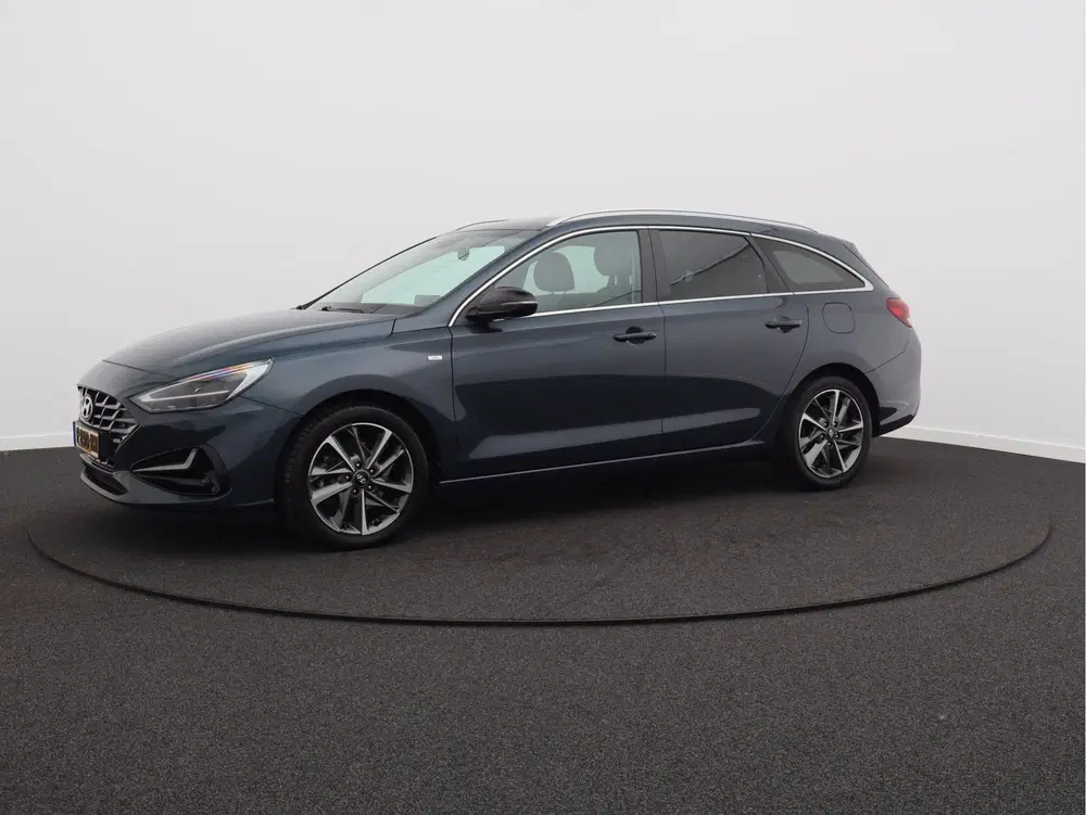 Hyundai i30 1.5 T-GDi MHEV Premium uit 2022, foto 8