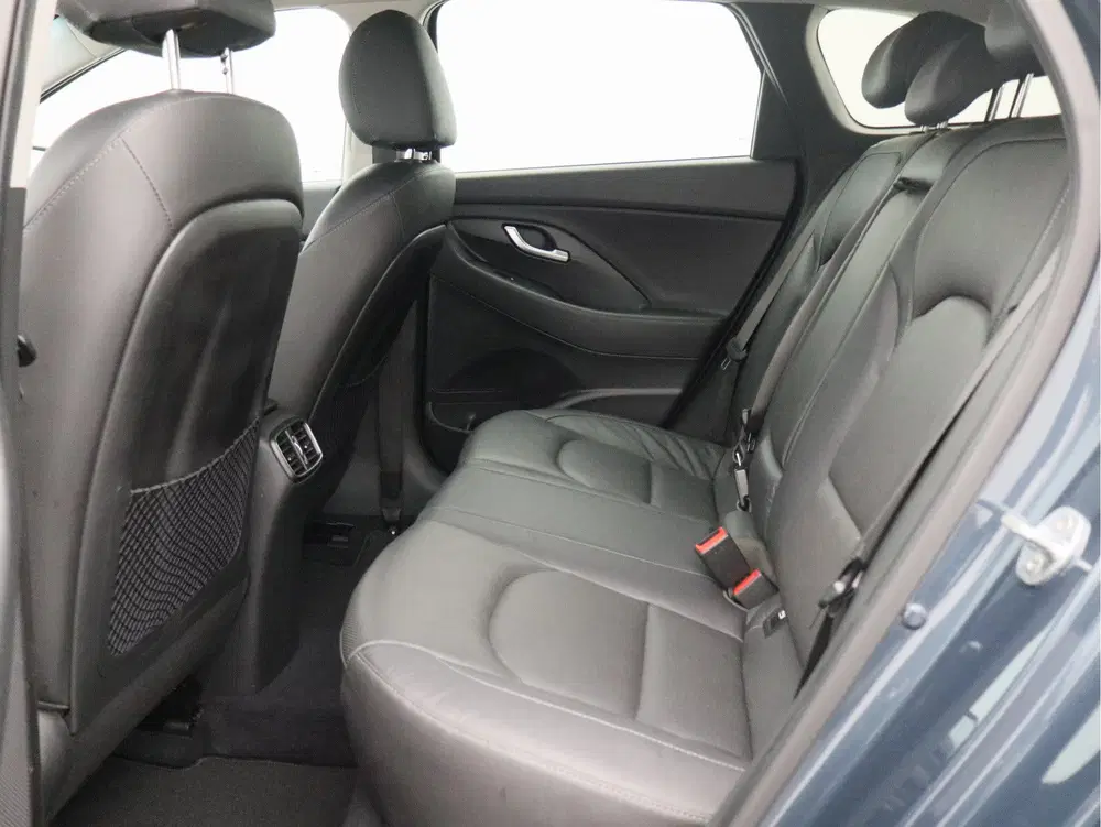 Hyundai i30 1.5 T-GDi MHEV Premium uit 2022, foto 9