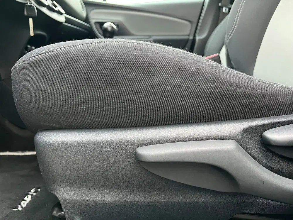 Toyota Yaris 1.5 VVT-i Dynamic 5drs uit 2019, foto 15