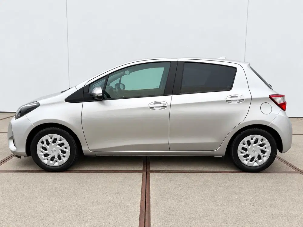 Toyota Yaris 1.5 VVT-i Dynamic 5drs uit 2019, foto 2