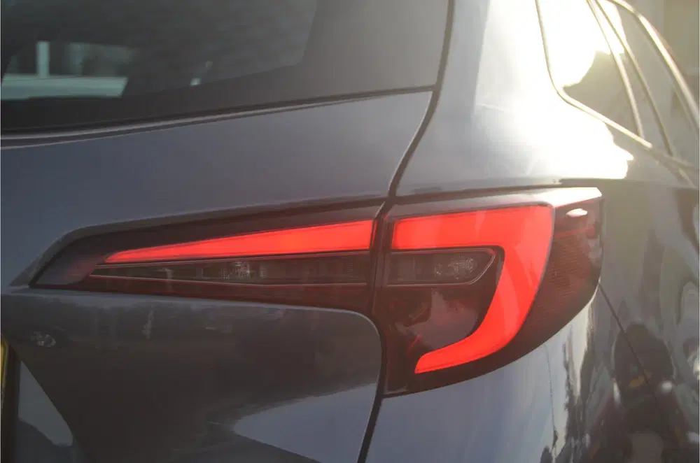 Toyota Corolla Hybrid 140 uit 2024, foto 11