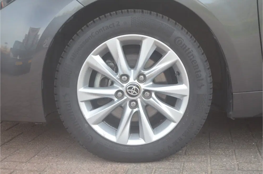 Toyota Corolla Hybrid 140 uit 2024, foto 9