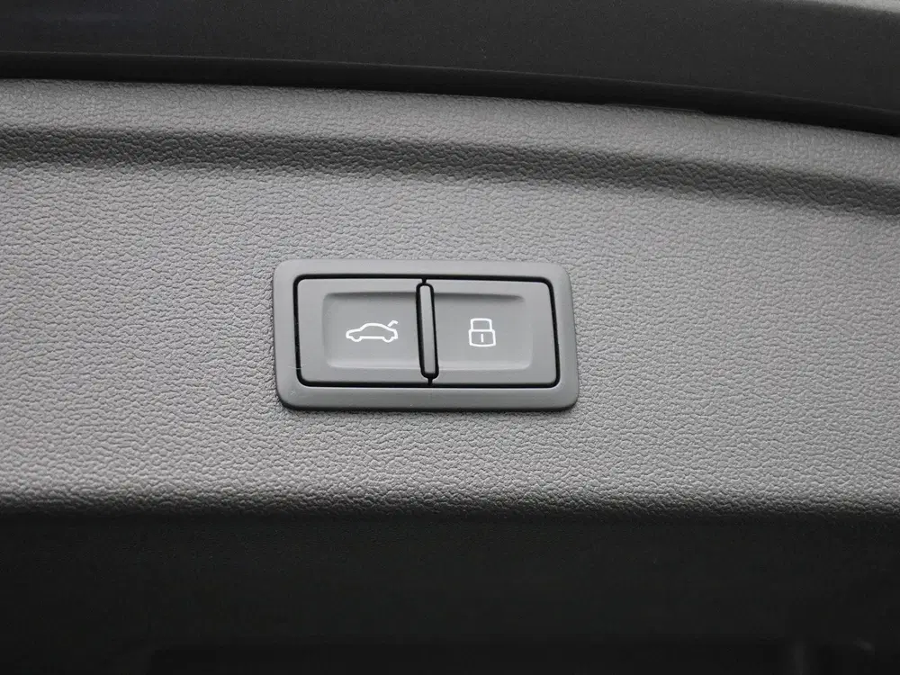 Audi A3 45 TFSI e S edition Competition 245 PK uit 2024, foto 11