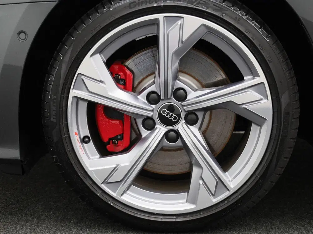 Audi A3 45 TFSI e S edition Competition 245 PK uit 2024, foto 12