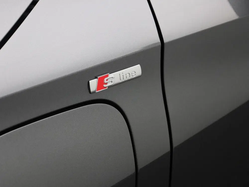 Audi A3 45 TFSI e S edition Competition 245 PK uit 2024, foto 15