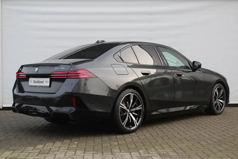 BMW i5 eDrive40 M Sport uit 2026, foto 6