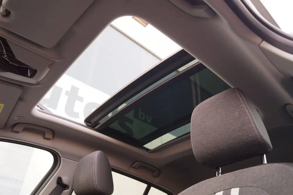 BMW 1-serie 118i 136pk Automaat High Executive -PANO-N uit 2021, foto 10