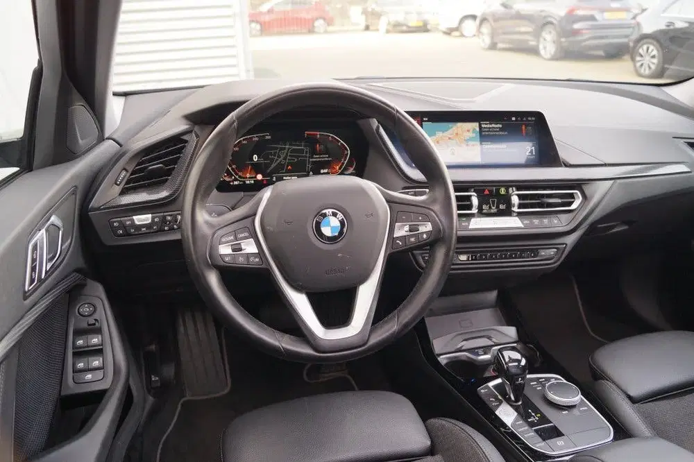 BMW 1-serie 118i 136pk Automaat High Executive -PANO-N uit 2021, foto 8