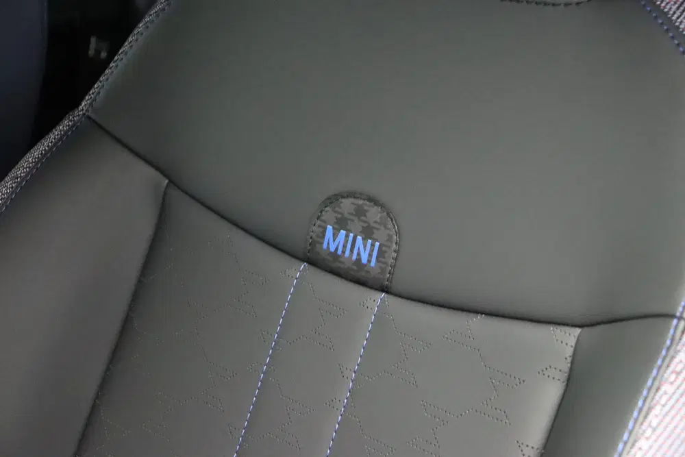 Mini Hatchback Cooper C Oxford Automaat uit 2026, foto 14