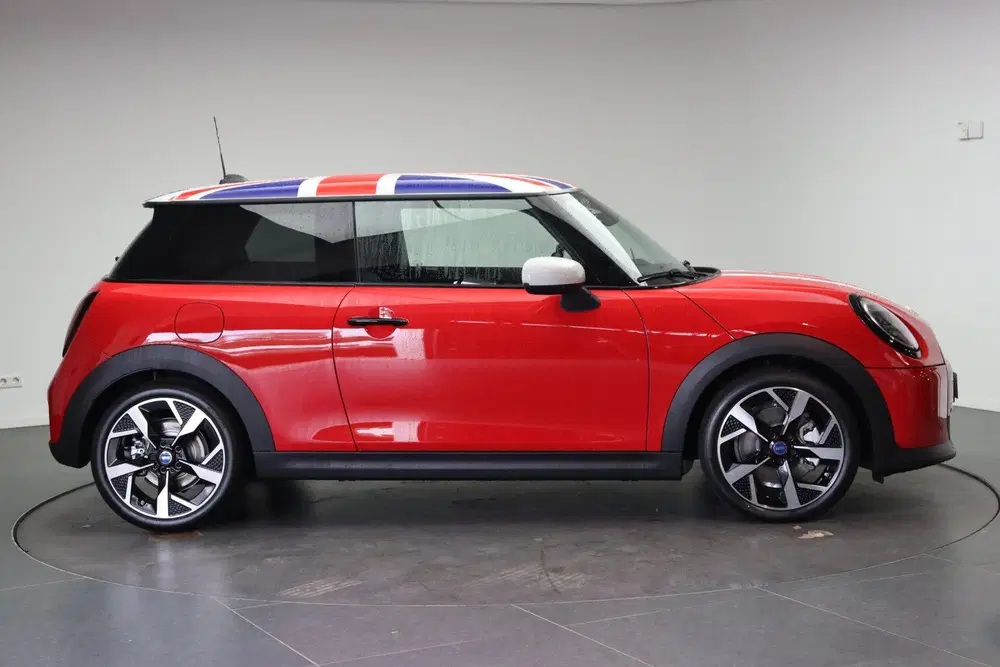 Mini Hatchback Cooper C Oxford Automaat uit 2026, foto 4