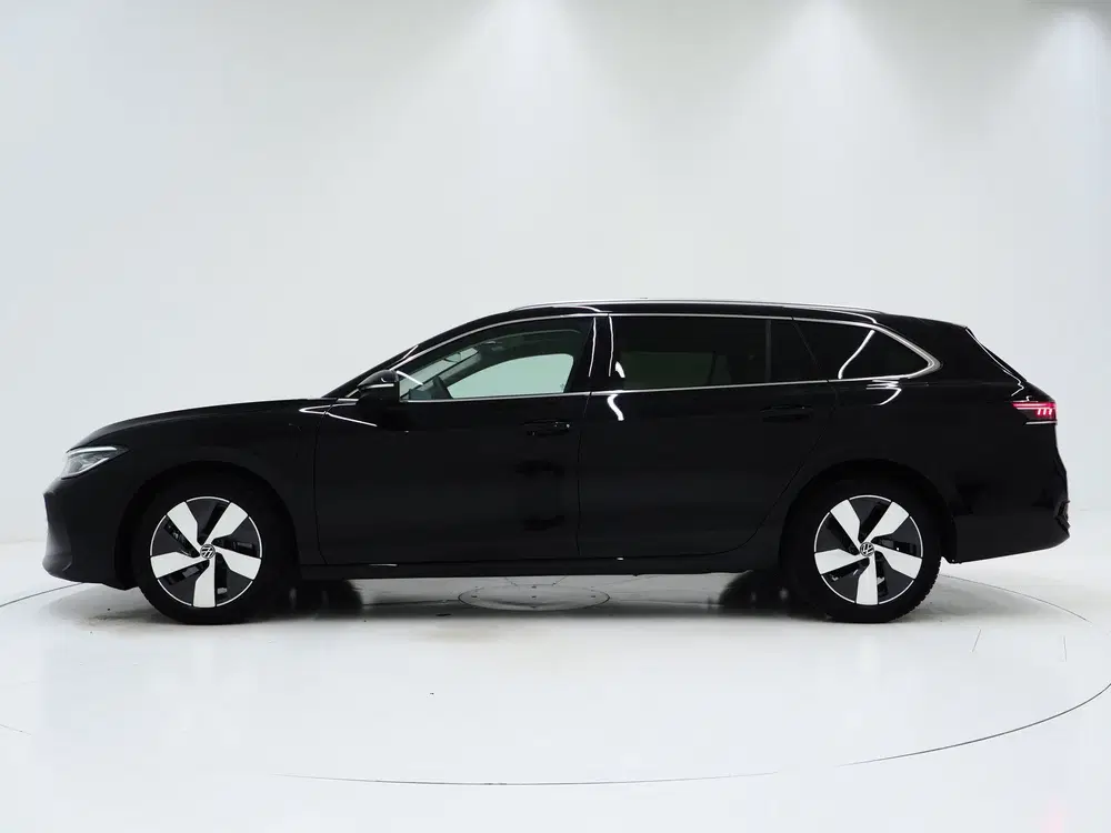 Volkswagen Passat 1.5 eHybrid Elegance 204PK uit 2025, foto 2