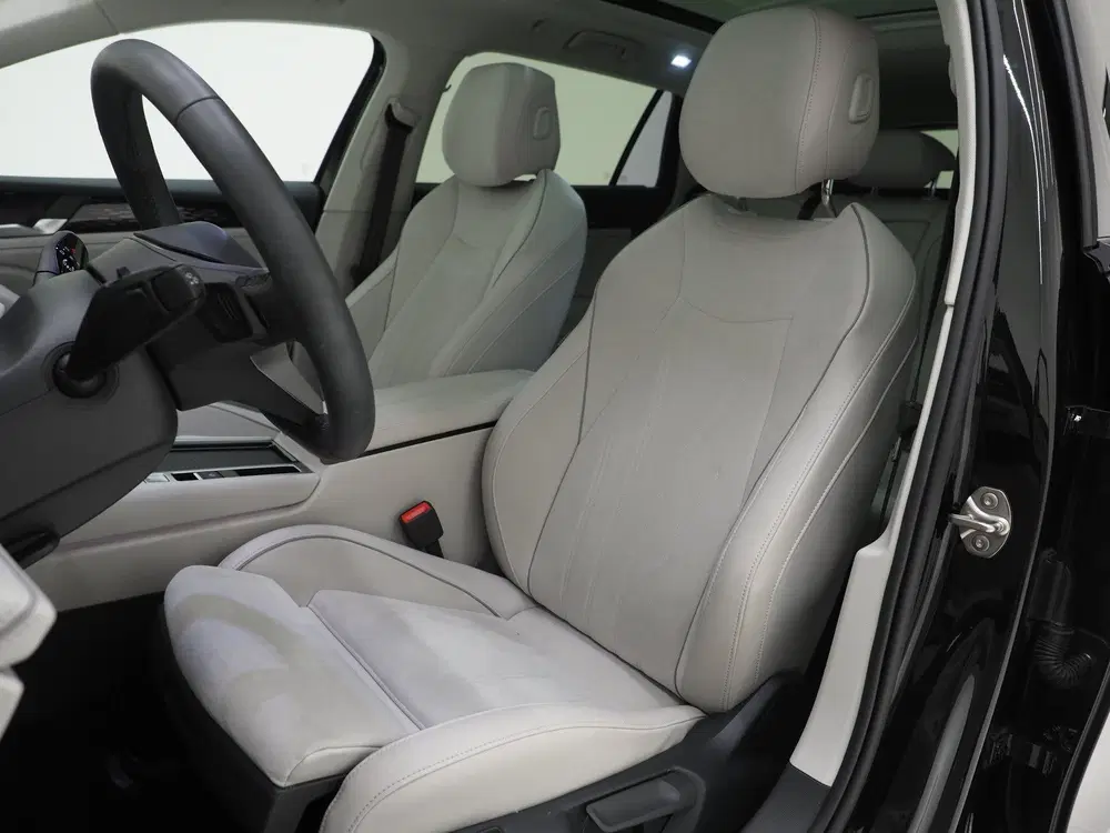 Volkswagen Passat 1.5 eHybrid Elegance 204PK uit 2025, foto 4