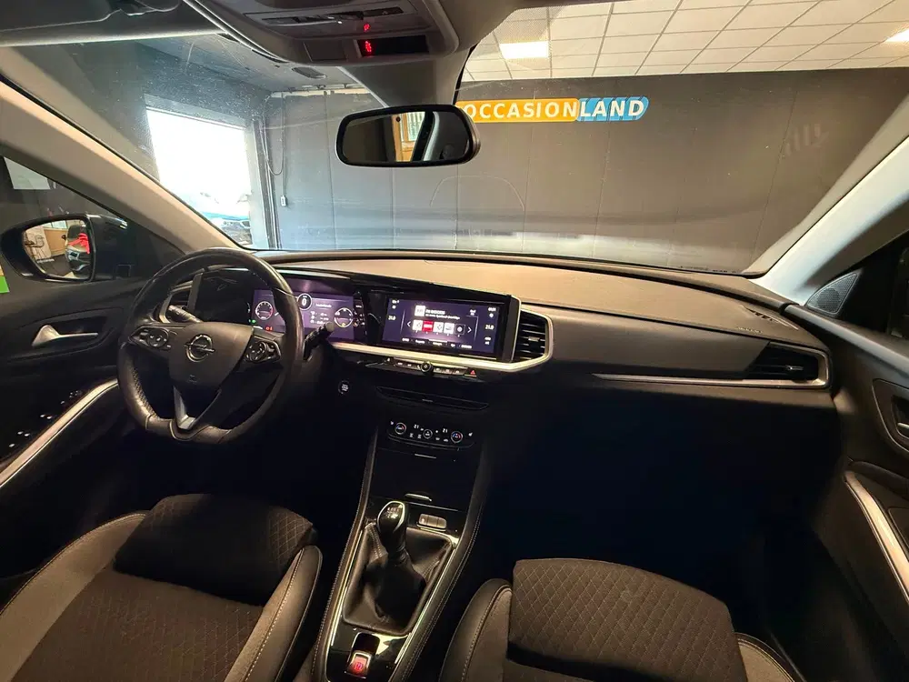 Opel Grandland 1.2 Turbo Business Elegance uit 2022, foto 14