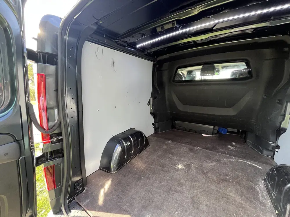 Renault Trafic 2.0 Blue dCi EDC Automaat 170PK anniversar uit 2024, foto 11