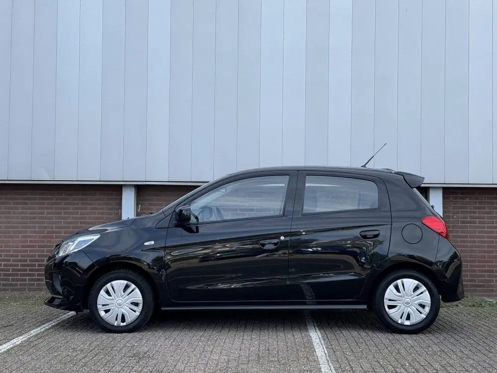 Mitsubishi Space Star 1.2 Connect+ (bj 2023) uit 2023, foto 2