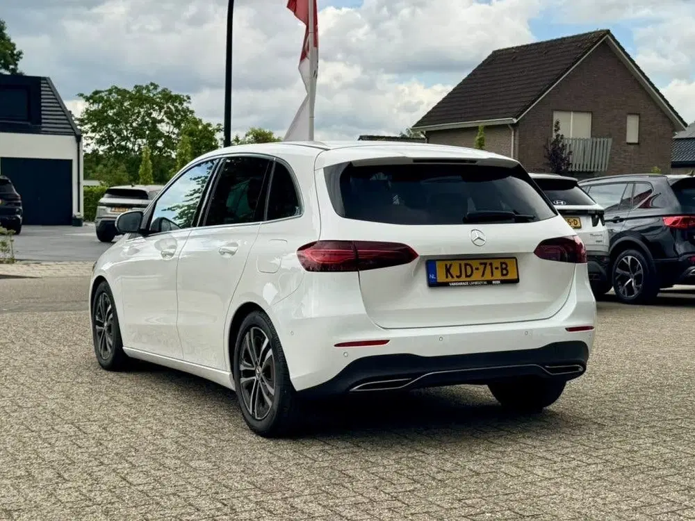 Mercedes-Benz B-Klasse 200 163PK Luxury Line Stoel uit 2025, foto 13