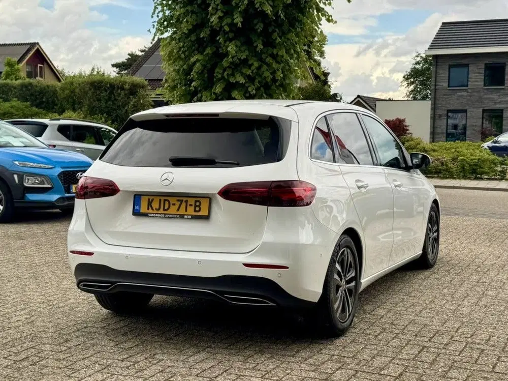 Mercedes-Benz B-Klasse 200 163PK Luxury Line Stoel uit 2025, foto 2