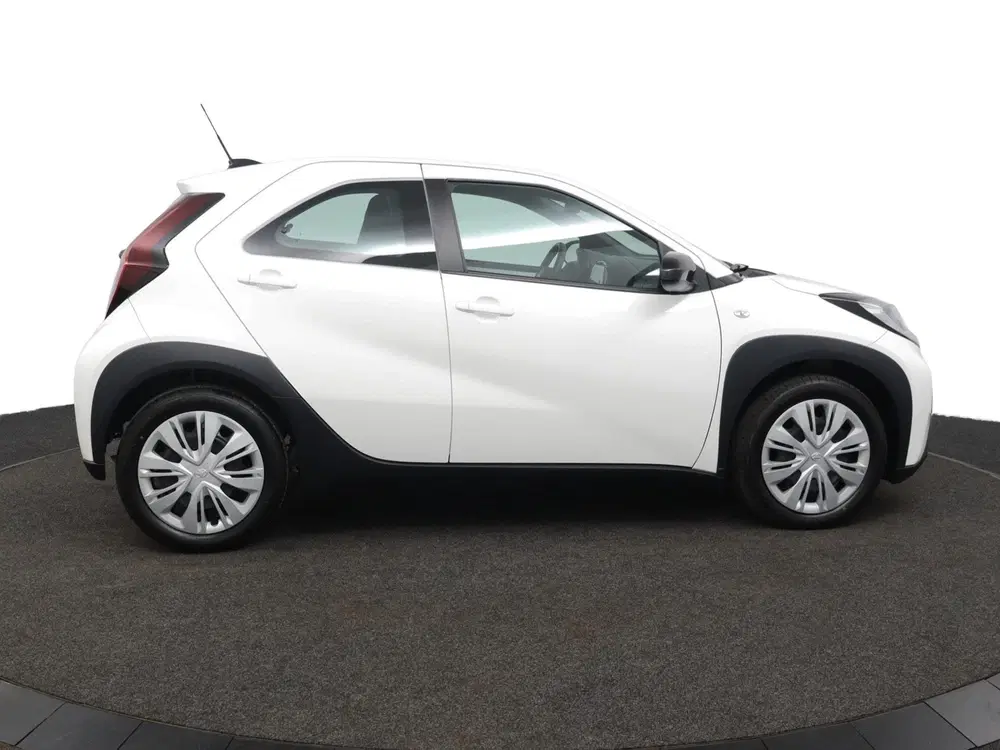 Toyota Aygo X 1.0 VVT-i MT Play uit 2025, foto 13