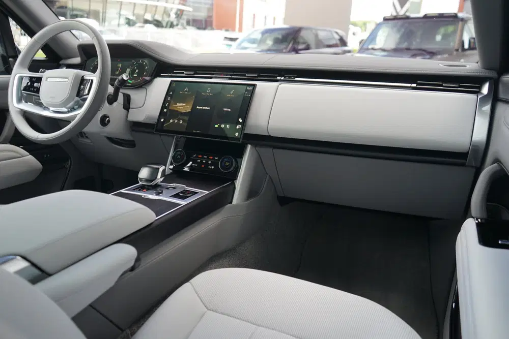 Land Rover Range Rover 3.0 P510e SV PHEV uit 2023, foto 3