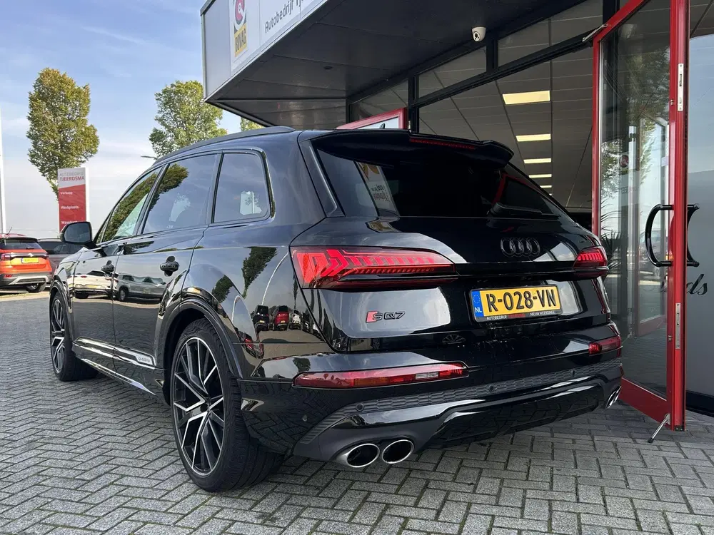 Audi Q7 4.0 TFSI SQ7 quattro uit 2022, foto 3