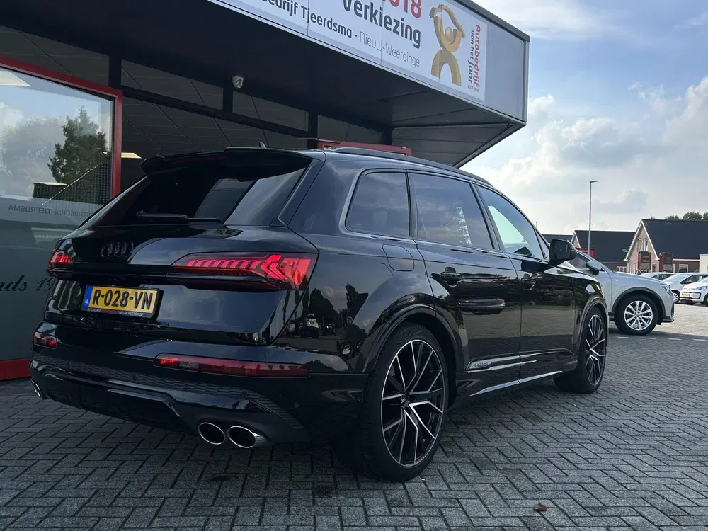 Audi Q7 4.0 TFSI SQ7 quattro uit 2022, foto 4