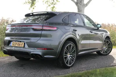 Porsche Cayenne 3.0 E-Hybrid uit 2020