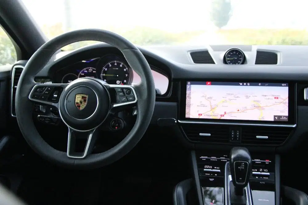 Porsche Cayenne 3.0 E-Hybrid uit 2020, foto 14