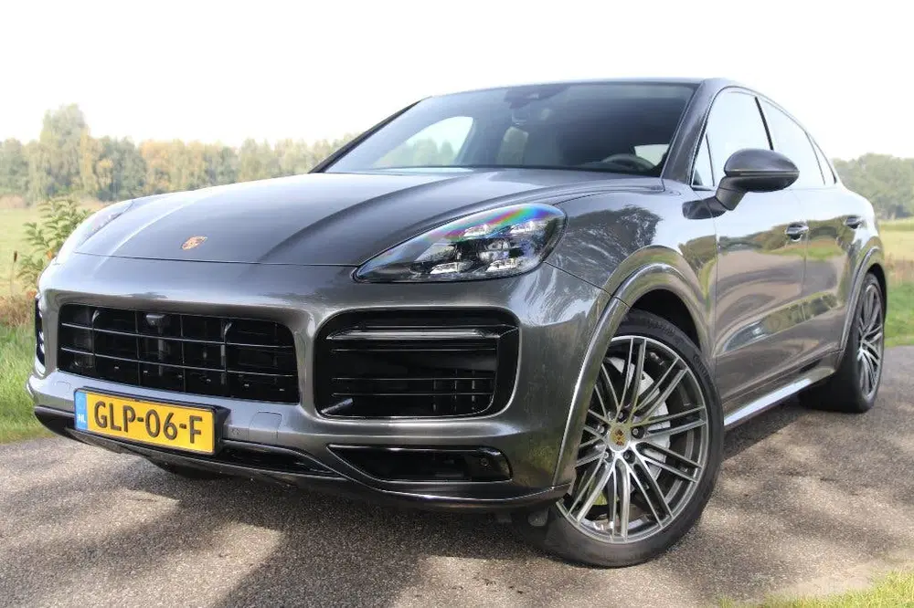 Porsche Cayenne 3.0 E-Hybrid uit 2020, foto 4